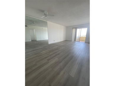 Charming 1-Bedroom Condo in Fort Lauderdale
Discover this cozy