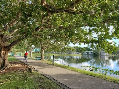 120 Royal Park Dr B4