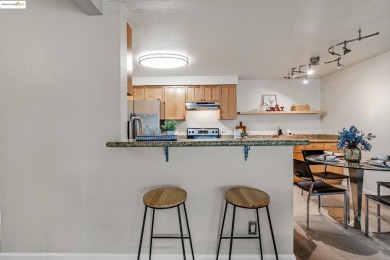 Set in the heart of Adams Point, this bright and spacious 2