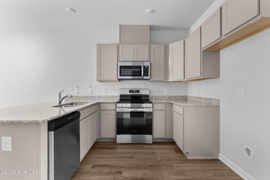 Charming 3-Bedroom Townhome in Calabash Palms - Welcome to the