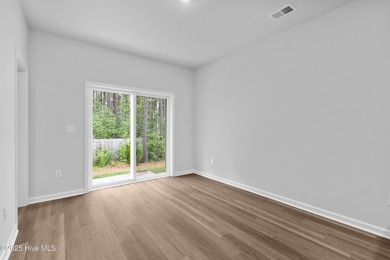 Charming 3-Bedroom Townhome in Calabash Palms - Welcome to the