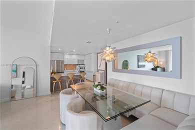 CORNER PENTHOUSE WITH DIRECT BAYFRONT AND SUNSET VIEWS AT