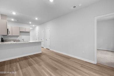 Charming 3-Bedroom Townhome in Calabash Palms - Welcome to the