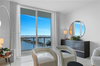 CORNER PENTHOUSE WITH DIRECT BAYFRONT AND SUNSET VIEWS AT