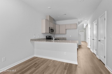 Charming 3-Bedroom Townhome in Calabash Palms - Welcome to the