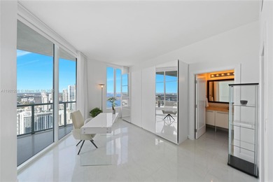 CORNER PENTHOUSE WITH DIRECT BAYFRONT AND SUNSET VIEWS AT