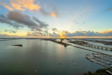 CORNER PENTHOUSE WITH DIRECT BAYFRONT AND SUNSET VIEWS AT