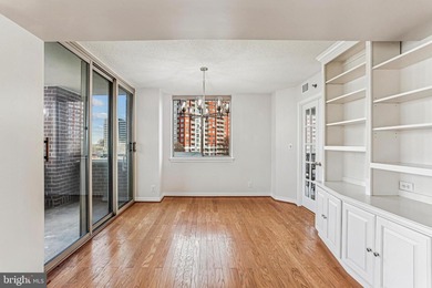 Welcome to luxury living in an active community centrally