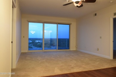 Top-Floor Condo in Halifax Landing - Spectacular River Views &