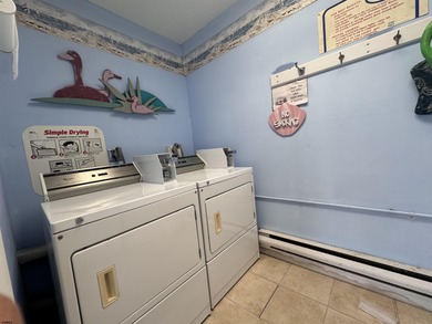 Ocean Tides Condo in Pristine Condition! This 1 Bedroom, 1 Bath