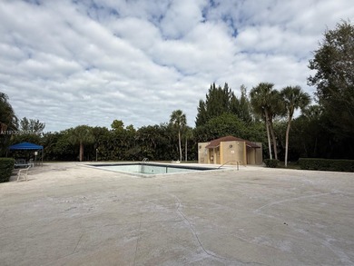 Immaculate and beautifully remodeled condo in the heart of