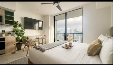 Enjoy breathtaking city views and Biscayne Bay Spectacular