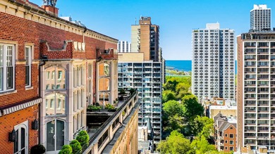 This architecturally significant Gold Coast penthouse offers 7