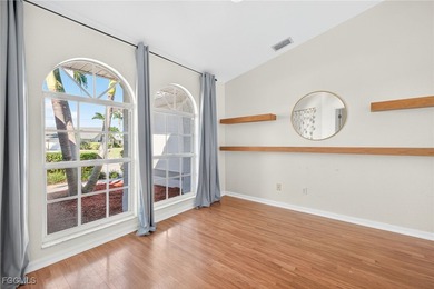 Welcome to this spacious 3 Bedroom +Den, 2 Full Bathroom, 2 Car