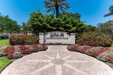 Discover luxury coastal living on Marco Island. This spacious