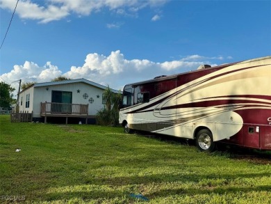 Welcome to this charming 2-bedroom, 2-bath doublewide mobile