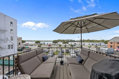 WATERVIEW, 3 Bedroom, 3 Bath Condo in historic Washington. NC