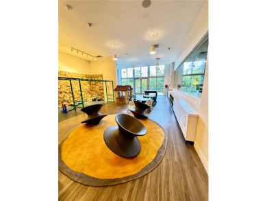 3BD, 3BATH APARTMENT. THE UNIT HAS A PRIVATE ELEVATOR ENTRANCE