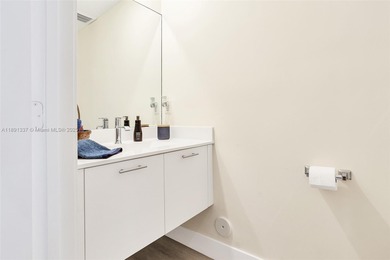 Beautiful 2BD/2.5BA unit at APEX at Park Central in Doral. Open