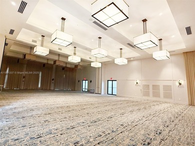 Beautiful 2BD/2.5BA unit at APEX at Park Central in Doral. Open