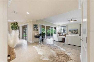 Waterfront 2-Bedroom Condo
Enjoy beautiful Intracoastal views