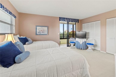 LARGE 3 BED / 3 BATH SIESTA KEY WATERVIEW CONDO AT A GREAT