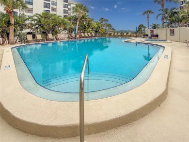LARGE 3 BED / 3 BATH SIESTA KEY WATERVIEW CONDO AT A GREAT
