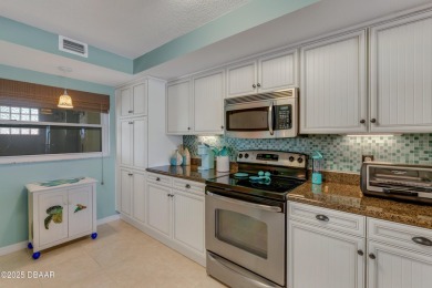 Welcome to your piece of paradise where the river, boats and