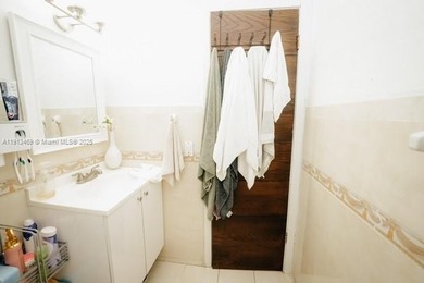 Welcome to your tranquil sanctuary .This Unique apartment offer