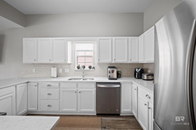 Convenient Sunset Bay Villas condo offers 3 bedrooms, 3 baths