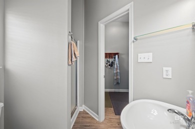 Convenient Sunset Bay Villas condo offers 3 bedrooms, 3 baths