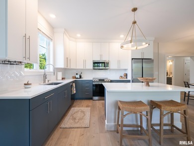 Gorgeous 2 bed / 2 bath luxury condo in the heart of Peoria