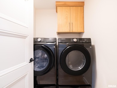 Gorgeous 2 bed / 2 bath luxury condo in the heart of Peoria