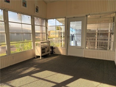 Updated 2-Bedroom + Bonus Room in Lake Arrowhead - Prime