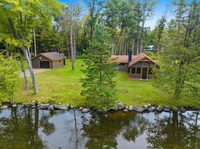 Unique 2 BR/1Ba cabin and property near the intersection of Hwys