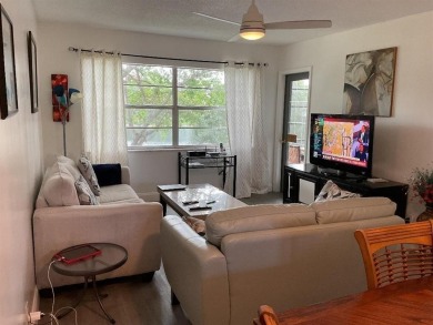 *** BEAUTIFUL 1 BDEROOM, 1 BATHROOM APARTMENT LOCATED IN 55 +