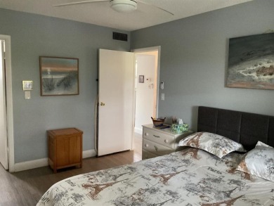 *** BEAUTIFUL 1 BDEROOM, 1 BATHROOM APARTMENT LOCATED IN 55 +