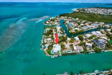 Nestled in the exclusive Safety Harbor enclave of Islamorada