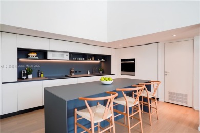 Penthouse 1 - Two-Story 3BD/3BA Furnished Residence | 2,424 SF -