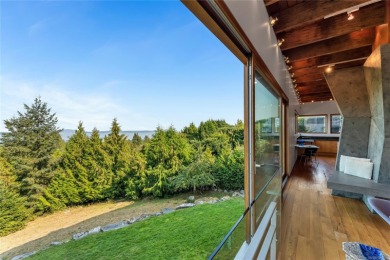 Available for the first time *Boulder House* is an architectural