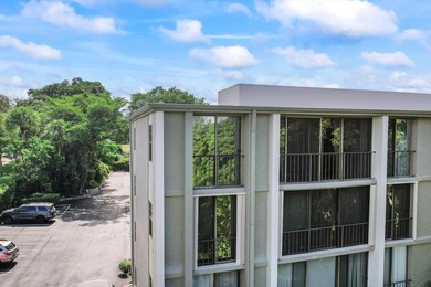 Opportunity in Prime Boca Raton Location! This top-floor corner