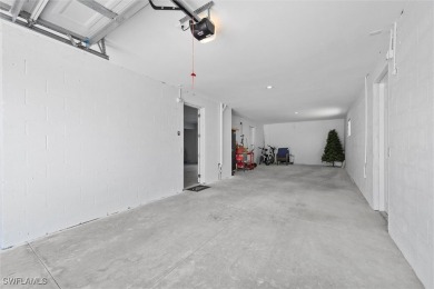 Spectacular Sweeping Views of the Estero Bay begin at Daybreak!