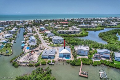 Spectacular Sweeping Views of the Estero Bay begin at Daybreak!