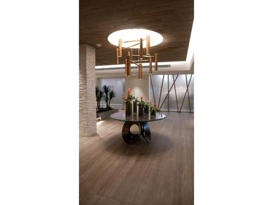 Luxury Condo at the Ocean front Roney Palace. Experience the