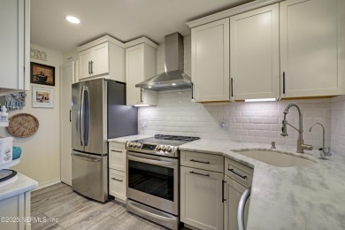 **GATED COMMUNITY**OCEAN FRONT**UPDATED** Step RIGHT ACROSS THE