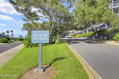 **GATED COMMUNITY**OCEAN FRONT**UPDATED** Step RIGHT ACROSS THE