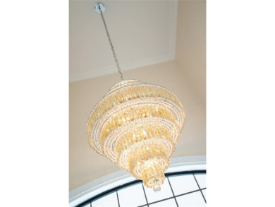 Coastal living at its best! Welcome to an extraordinary move in