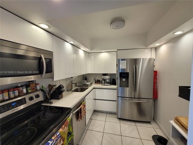 Beautiful unit with breathtaking golf course views in a safe