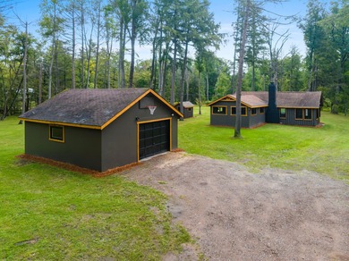 Unique 2 BR/1Ba cabin and property near the intersection of Hwys