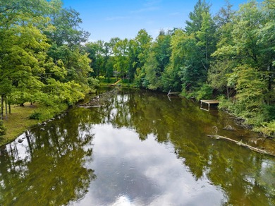 Unique 2 BR/1Ba cabin and property near the intersection of Hwys